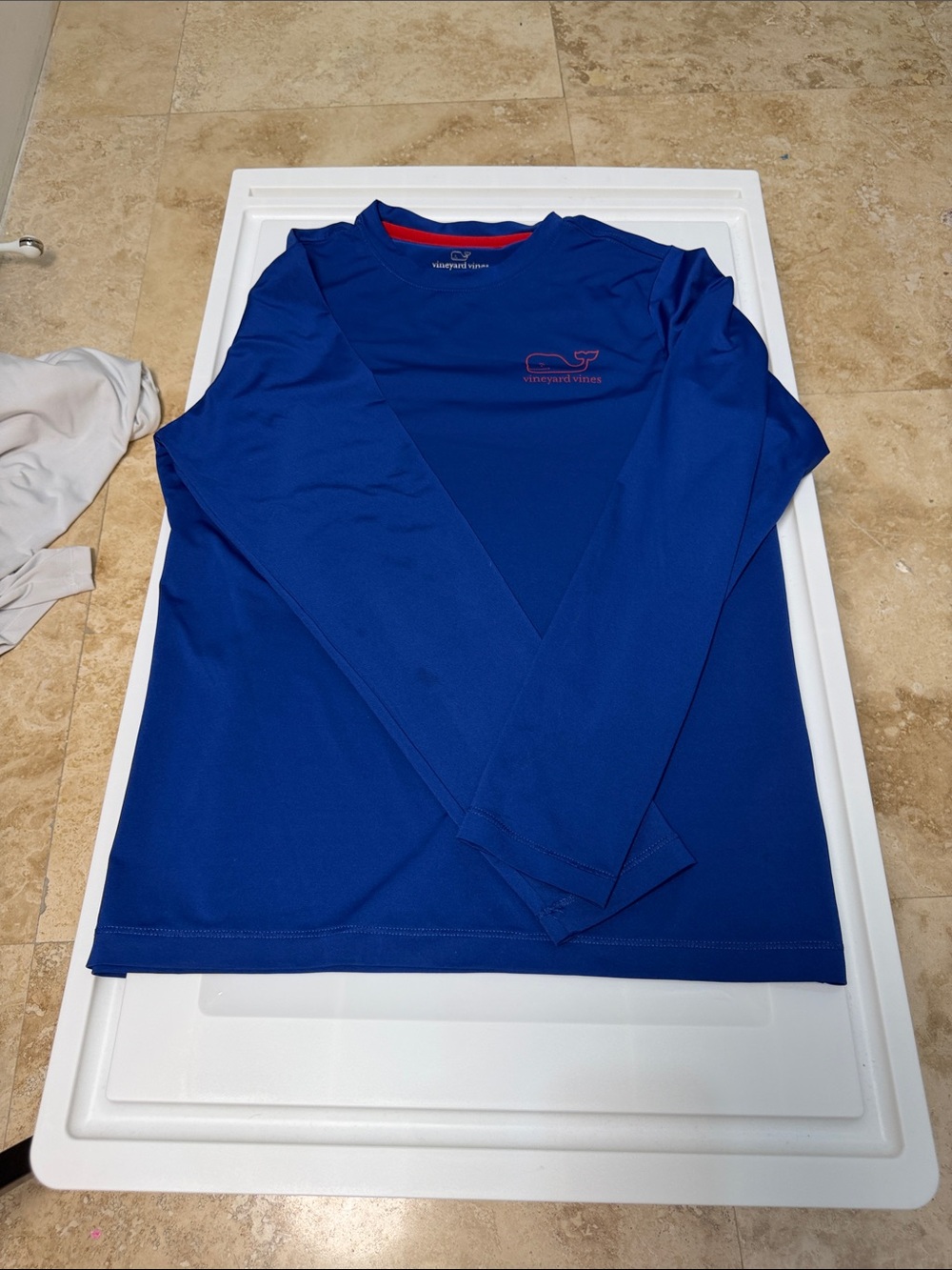 Vineyard Vines Men's Long-Sleeve Performance Tee — Blue with Red Logo Accent